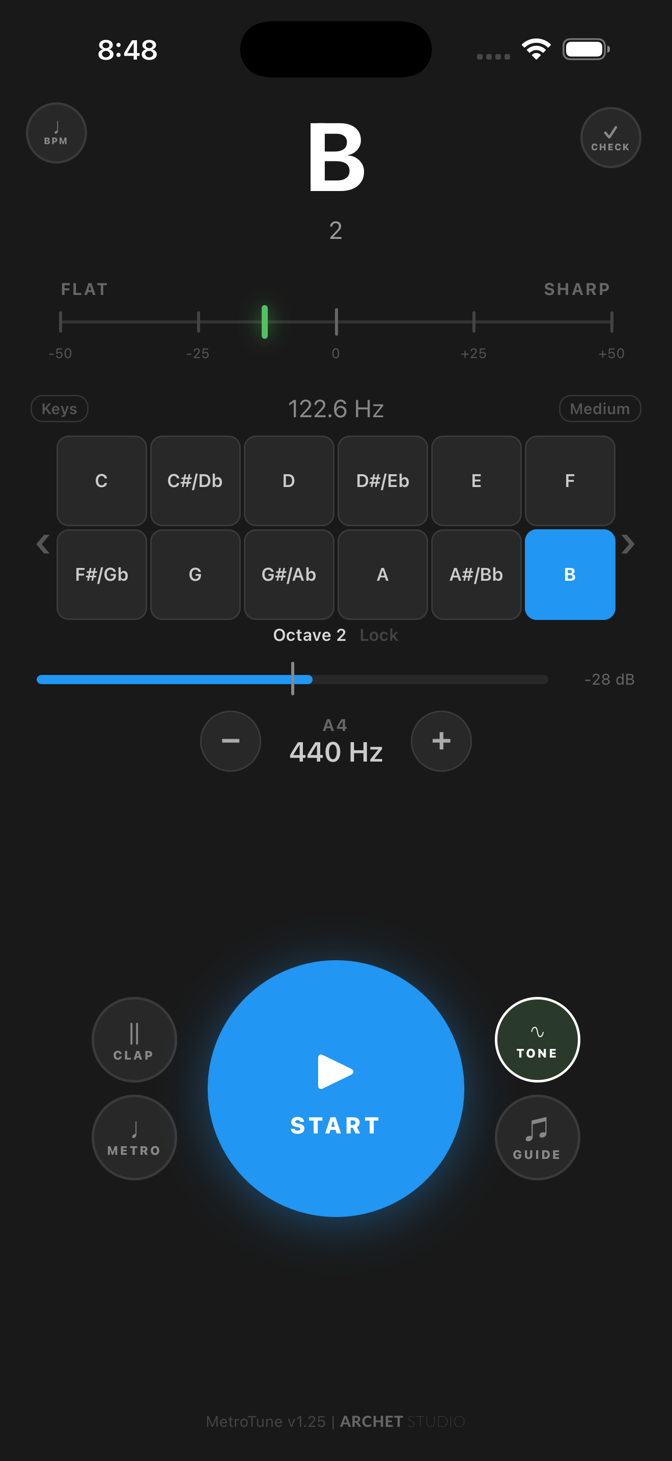 Chromatic tuner detecting B2 at 122.6 Hz with flat/sharp gauge and keyboard layout